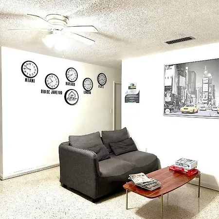 Miami House 2 Hotel